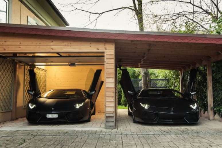 9. Casa grande com garagem para carros – Foto Walhere