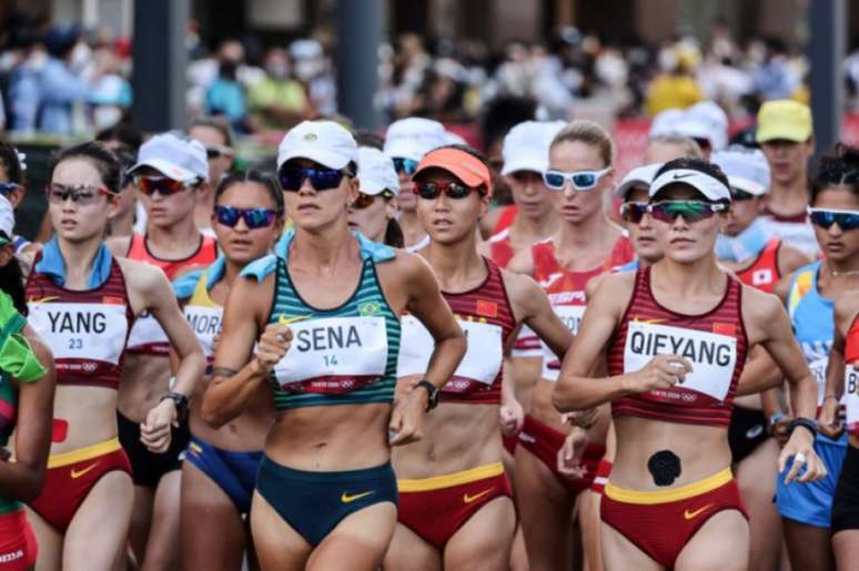 Erica Sena não conseguiu a medalha. Prova foi vencida por italiana (Foto: GIUSEPPE CACACE / AFP)