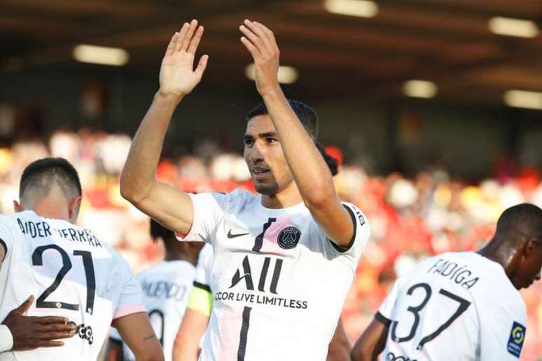 Hakimi fará seu primeiro jogo na Ligue 1 pelo PSG neste sábado (Foto: Divulgação / PSG)