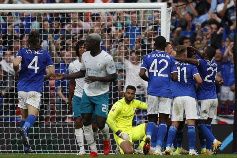 Iheanacho saiu do banco de reservas para marcar o gol do título do Leicester (Foto: ADRIAN DENNIS / AFP)