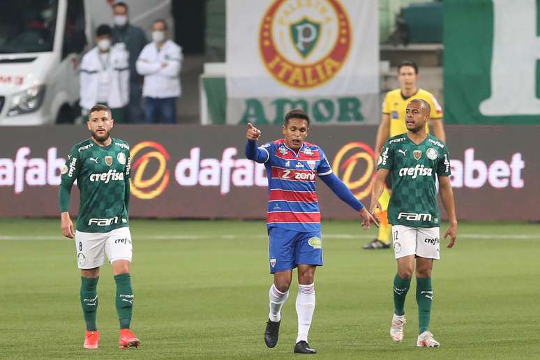 Palmeiras cai para o Fortaleza e pode perder a liderança