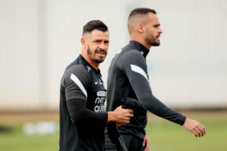 Giuliano e Renato Augusto são os únicos reforços do Timão em 2021 (Foto: Rodrigo Coca/Ag. Corinthians)