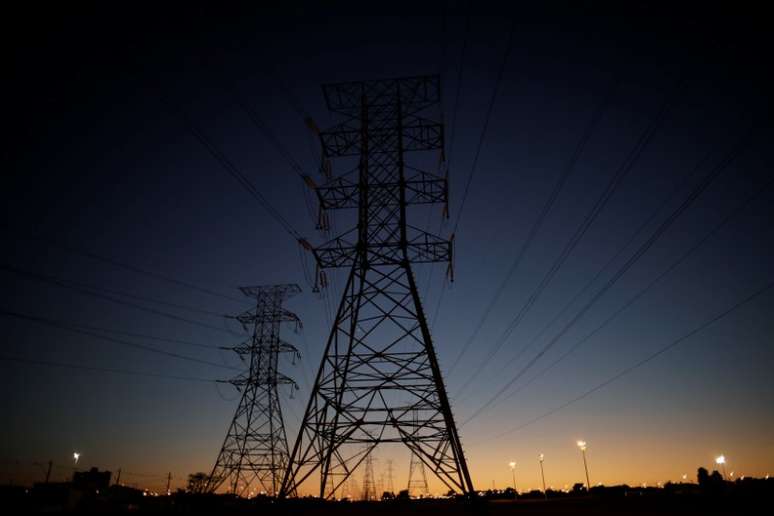 Linhas de transmissão de energia elétrica no Brasil
REUTERS/Ueslei Marcelino