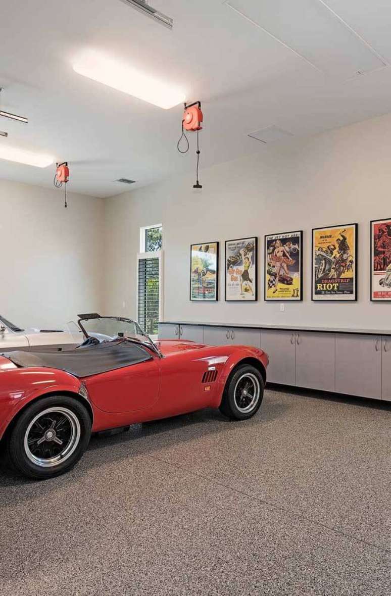 7. Cerâmica para garagem moderna na cor cinza e moderna – Foto Pinterest