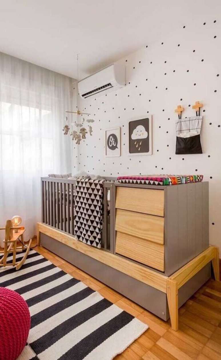 10. Berço com trocador para decoração de quarto para bebê completo – Foto: Pinterest