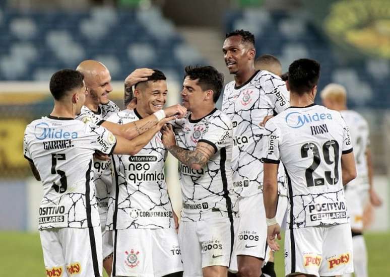 Corinthians empatou todos os clássicos estaduais no primeiro turno