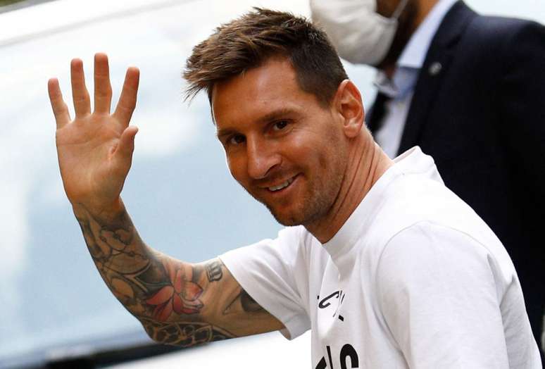 Lionel Messi deverá esperar cerca de um mês até entrar em campo pelo PSG (Foto: SAMEER AL-DOUMY / AFP)