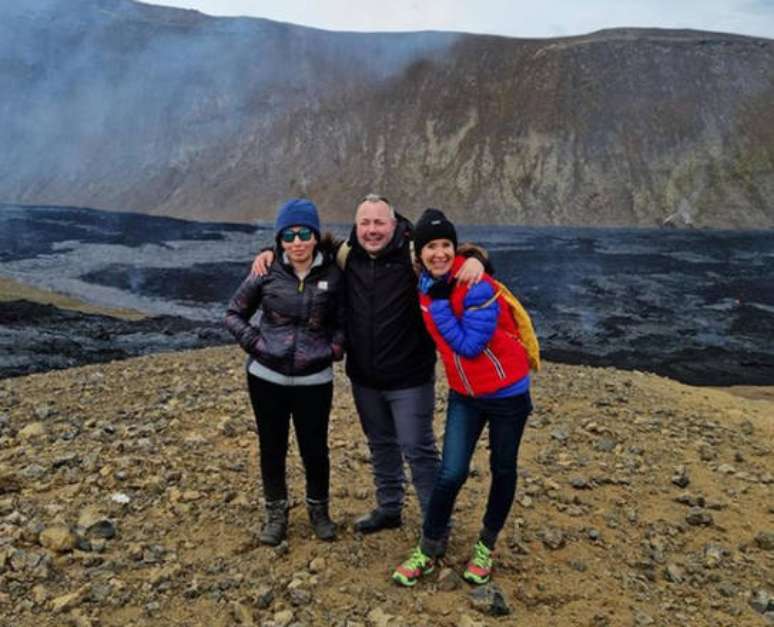 Latifa, Marcis e Sioned passearam pela Islândia