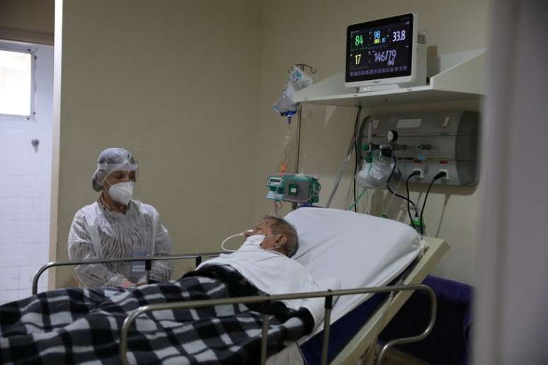 Paciente com covid-19 no hospital Ronaldo Gazolla, no Rio de Janeiro (RJ) 
18/06/2021
REUTERS/Pilar Olivares