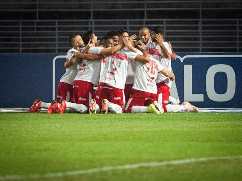 CRB conseguiu mais uma vitória e sobe na tabela da Série B do Brasileiro (Foto: Francisco Cedrim / Ascom CRB)