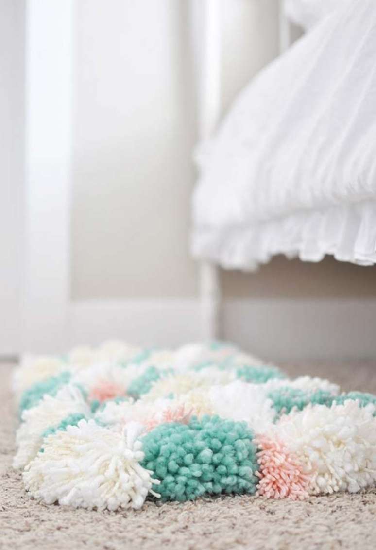 43. Tapete de lã para quarto em tons pasteis – Foto Pinterest