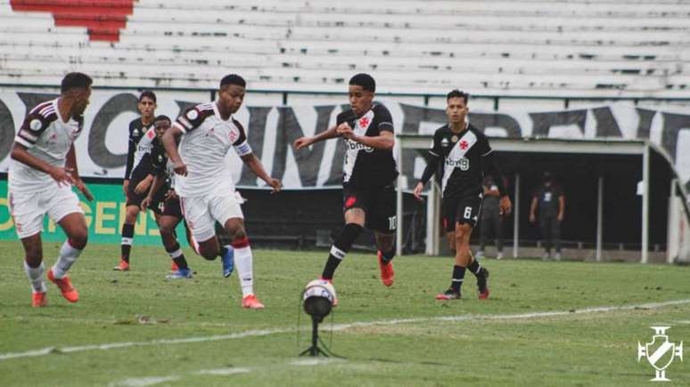 Vasco saiu na frente do Flamengo ao vencer por 3 a 1 em São Januário (Foto: Matheus Lima/Vasco)