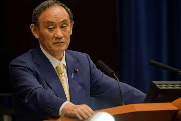 Primeiro-ministro do Japão, Yohishide Suga, durante entrevista coletiva na residência oficial do premiê em Tóquio
08/07/2021 Nicolas Datiche/Pool via REUTERS