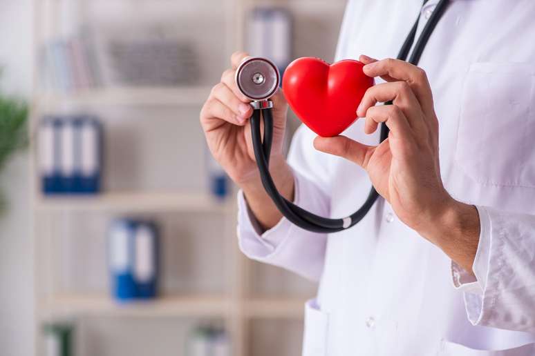 Dia do Cardiologista; como é possível prevenir doenças coronárias; entenda