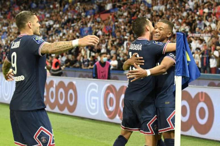 PSG contou com show de Mbappé em vitória sobre o Strasbourg (Foto: BERTRAND GUAY / AFP)