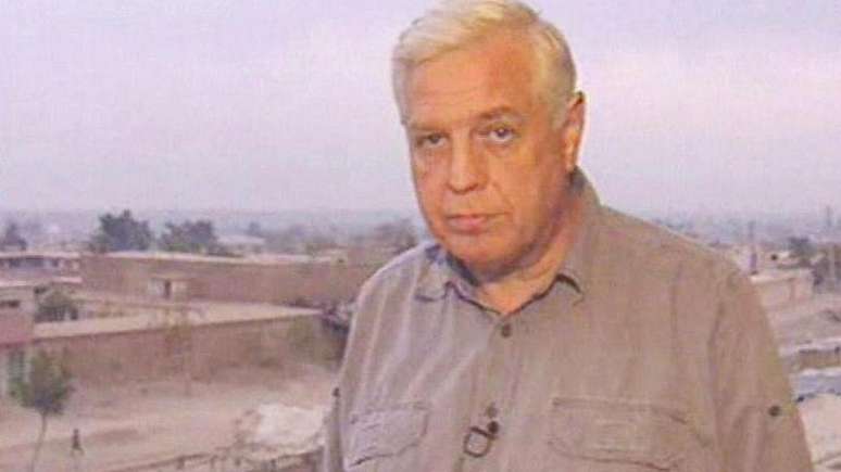 John Simpson no Afeganistão em 2001