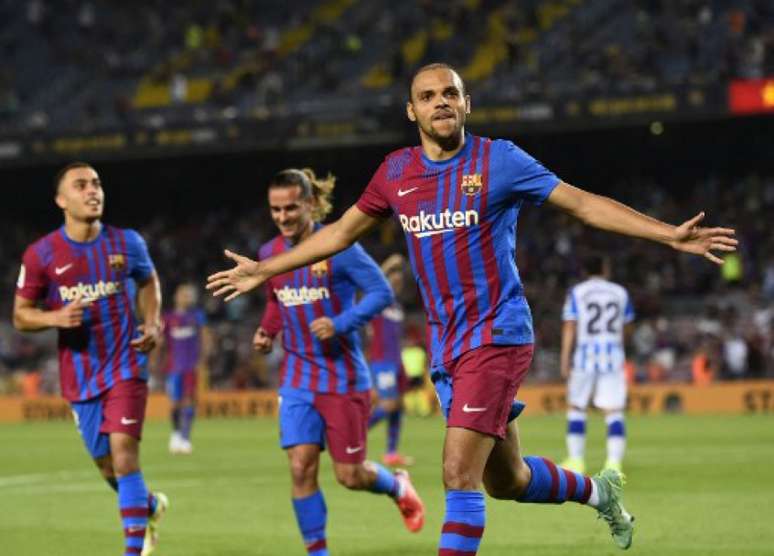 Braithwaite marcou duas vezes pelo Barça (Foto: JOSEP LAGO / AFP)