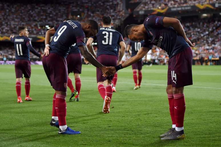 Aubameyang e Lacazette estão na mira do Barcelona (Foto: Reprodução)