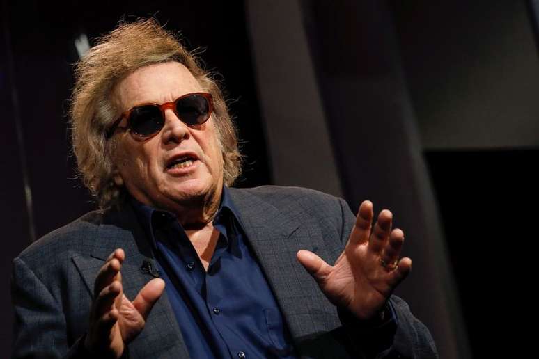 Cantor Don McLean 
23/03/2018
REUTERS/Brendan McDermid