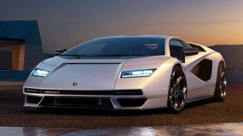 Novo Lamborghini Countach LPI 800-4.