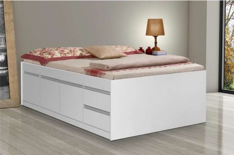 13. Os módulos da cama com gavetas deixa o móvel com uma altura maior. Foto: Ponto Frio