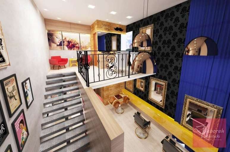 52. Espa&ccedil;o comercial com decora&ccedil;&atilde;o colorida e p&eacute; direito duplo. Fonte: Revista Viva Decora