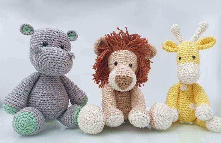 15. Trio de amigurumi para decora&ccedil;&atilde;o de quarto de beb&ecirc; safari. Fonte: Elo7