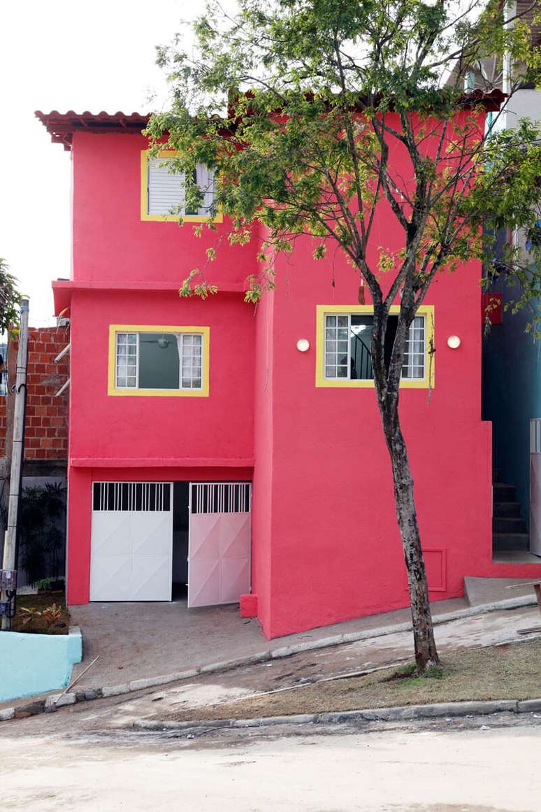 72. Ideia de cores para fachada de casas em vermelho moderno – Foto Pinterest