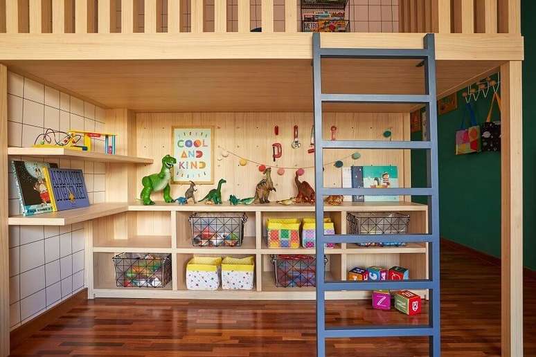 3. Móveis planejados para decoração de quarto infantil com caixas organizadoras – Foto: Renata D’Almeida para MOOUI