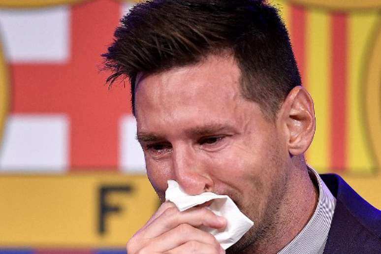 Lionel Messi chorou em diversos momentos na despedida ao Barcelona (PAU BARRENA / AFP)