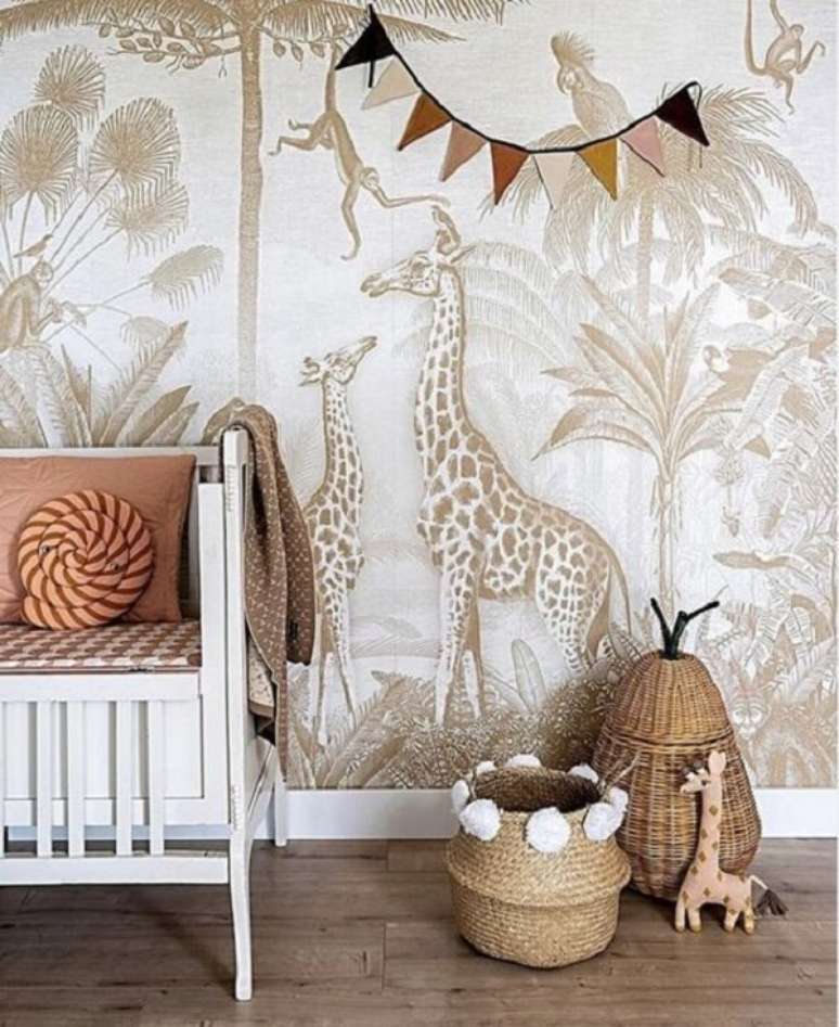 6. O papel de parede é um ótimo item para compor a decoração do quarto de bebê safari. Fonte: Pinterest