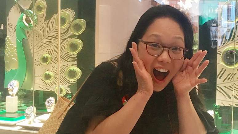 Irene Cho (na foto) e Yiying Lu foram responsáveis ​​pelo emoji de pavão