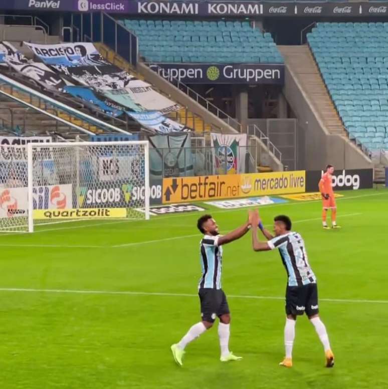 Borja chegou ao terceiro gol em quatro jogos pelo Grêmio (Foto: Divulgação/Grêmio)