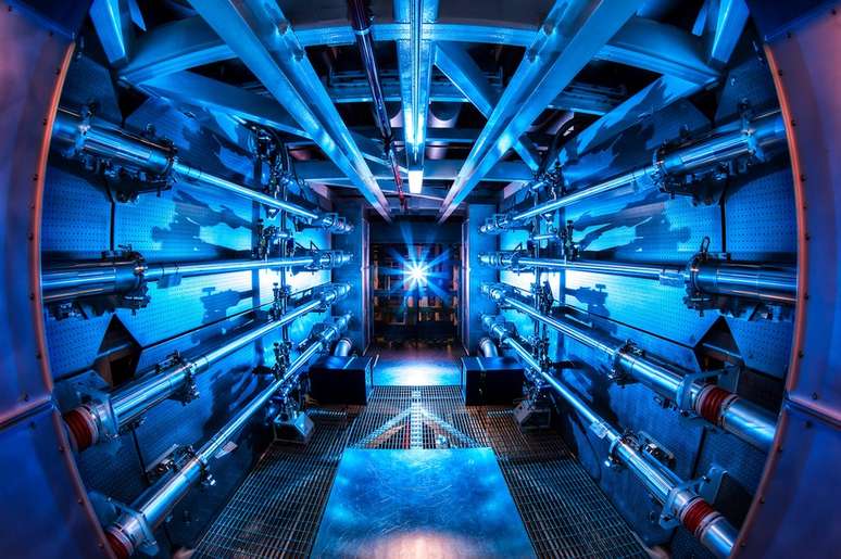 A National Ignition Facility (NIF), na Califórnia, atingiu novo recorde em suas pesquisas com fusão nuclear