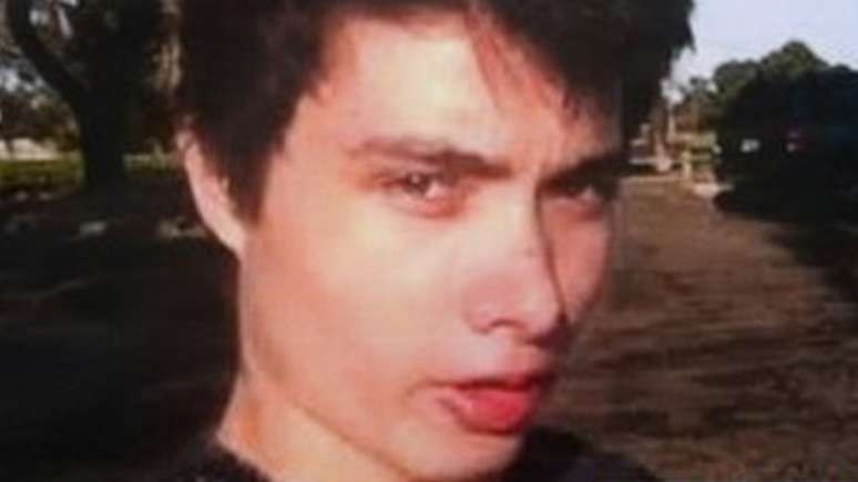 Elliot Rodger matou seis pessoas em um ataque com carro, faca e arma de fogo em 2014