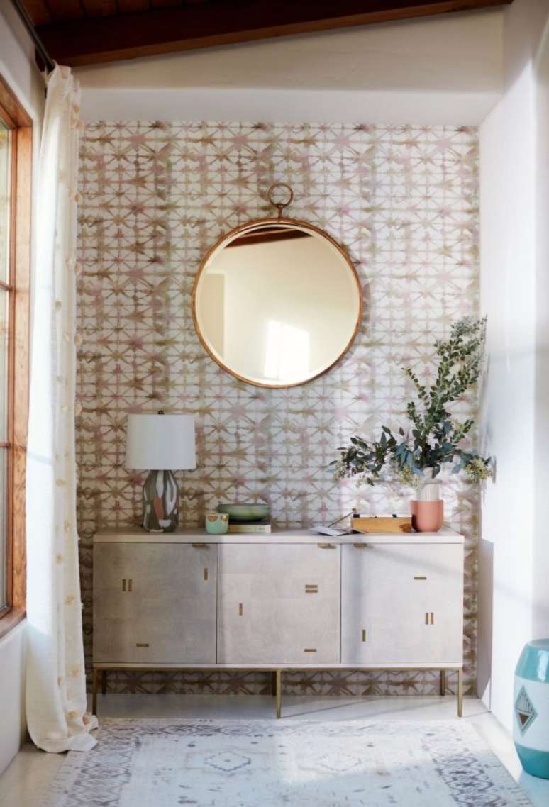 35. Móveis vintage para decorações femininas e delicadas – Foto Dallas Calhoun Designs