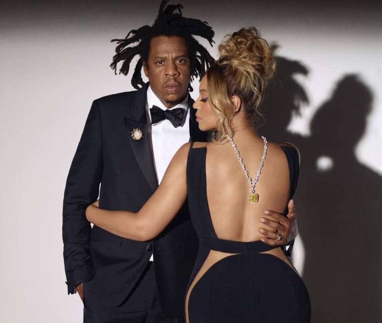 A cantora Beyoncé e o marido Jay-Z, na primeira campanha da Tiffany & Co.  