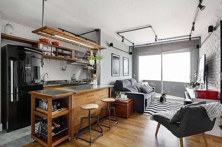 44. Decoração estilo industrial para cozinha aberta com sala de apartamento – Foto: 3P Studio