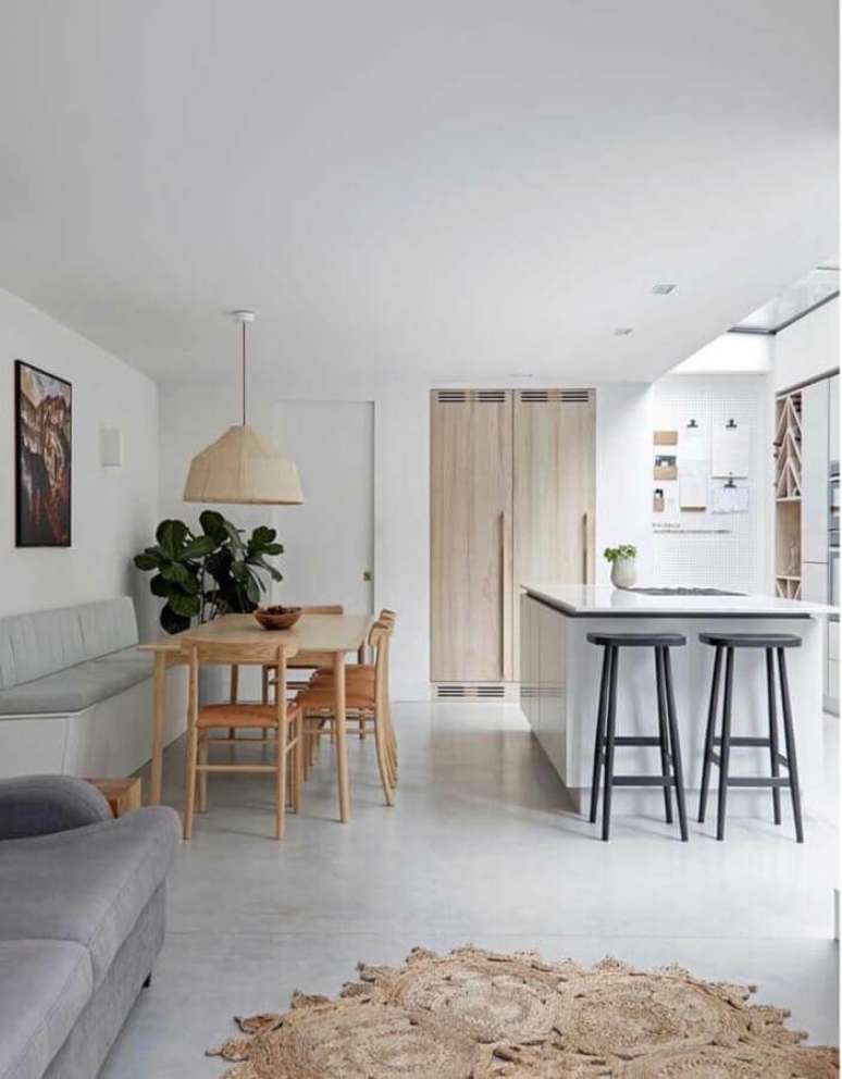 25. Cores claras para decoração de cozinha aberta com sala de jantar e estar integradas – Foto: Home Fashion Trend