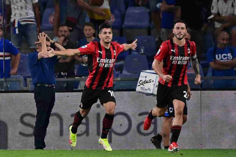 Brahim Díaz comemora após marcar o gol da vitória do Milan em Gênova (Foto: Miguel Medina/AFP)