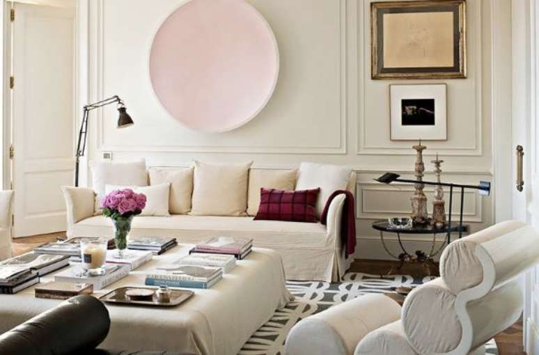 49. Sala de estar com moldura na parede &ndash; Foto Renessans Decor