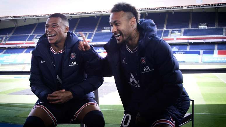 Mbappé revela que 'não é fácil' jogar com Neymar: 'Ele é muito