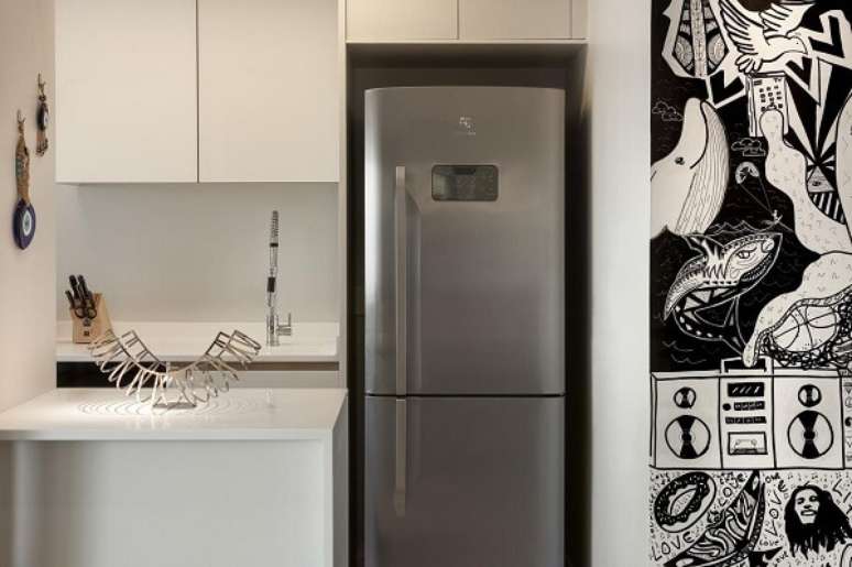 25. Feng shui cozinha: mantenha a geladeira limpa e organizada. Projeto de Ornare