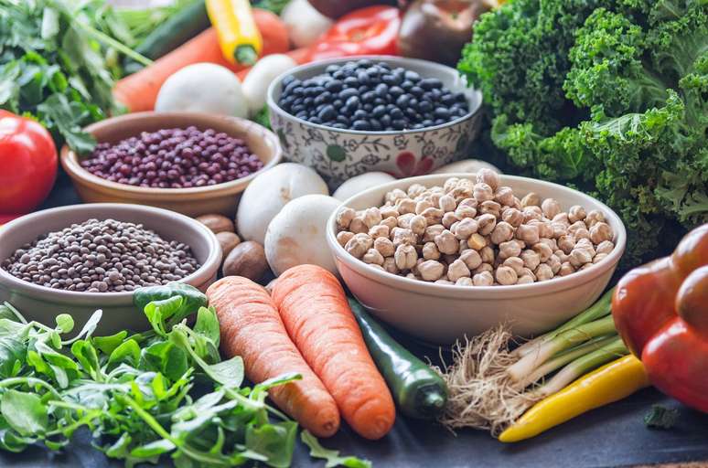 Verduras, legumes e sementes auxiliam no bom funcionamento do organismo