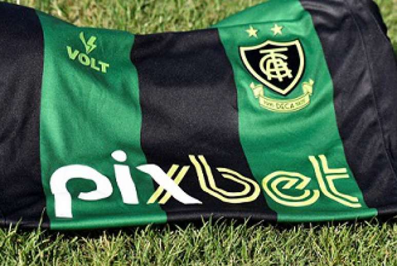 A Pixbet vai estampar sua marca na camisa do Coelho até o fim de 2022-(Divulgação/América-MG)