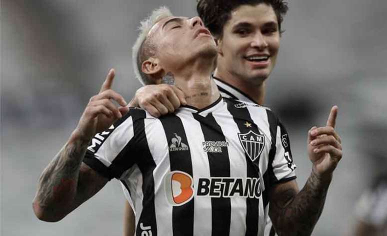 Vargas é um dos selecionáveis do Galo. Ele vai encarar, com o Chile, o Brasil, de Guilherme Arana-(Foto: Reprodução / Twitter Atlético-MG)