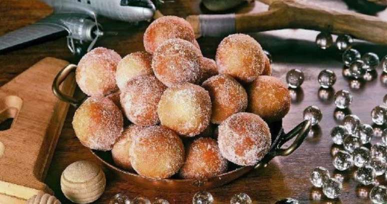 5. Receita de Bolinho de chuva simples – Via: Quality Refeições