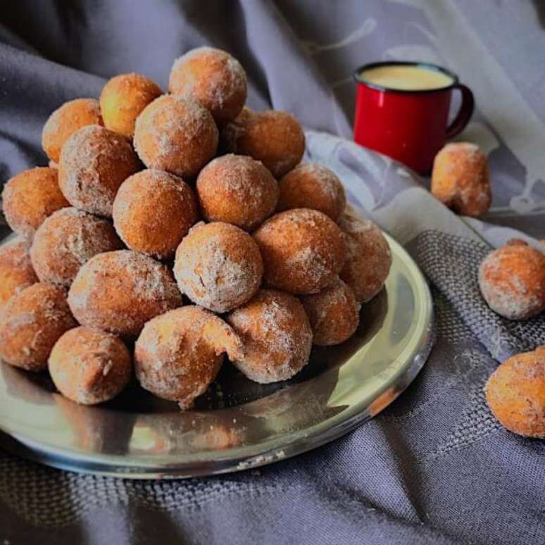 6. Receita de bolinho de chuva para caf&eacute; da tarde &ndash; Via: Eu Preparo