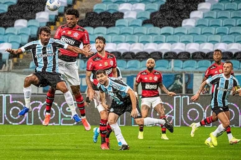 Bruno Viana abriu o placar para o Flamengo (Foto: Alexandre Vidal / Flamengo)