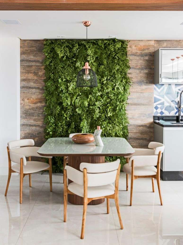 50. Decoração para sala de estar com parede verde – Foto Renato navarro